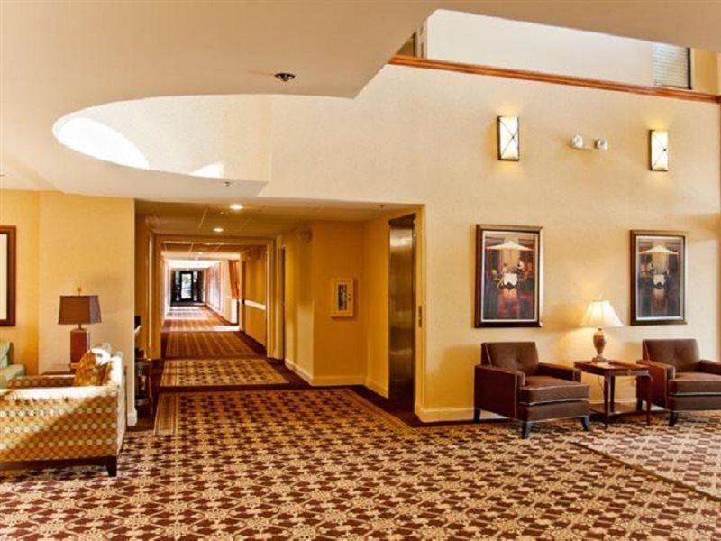 Ann Arbor Regent Hotel And Suites Екстериор снимка