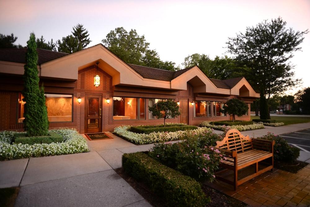 Ann Arbor Regent Hotel And Suites Екстериор снимка